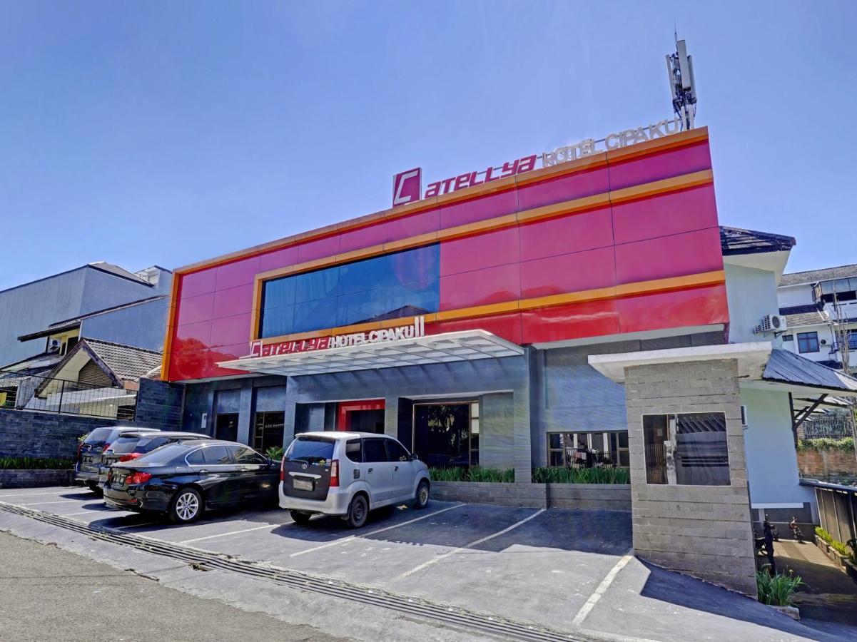 בנדונג Oyo 3953 Hotel Catellya II Cipaku מראה חיצוני תמונה