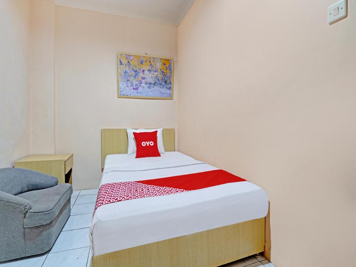בנדונג Oyo 3953 Hotel Catellya II Cipaku מראה חיצוני תמונה