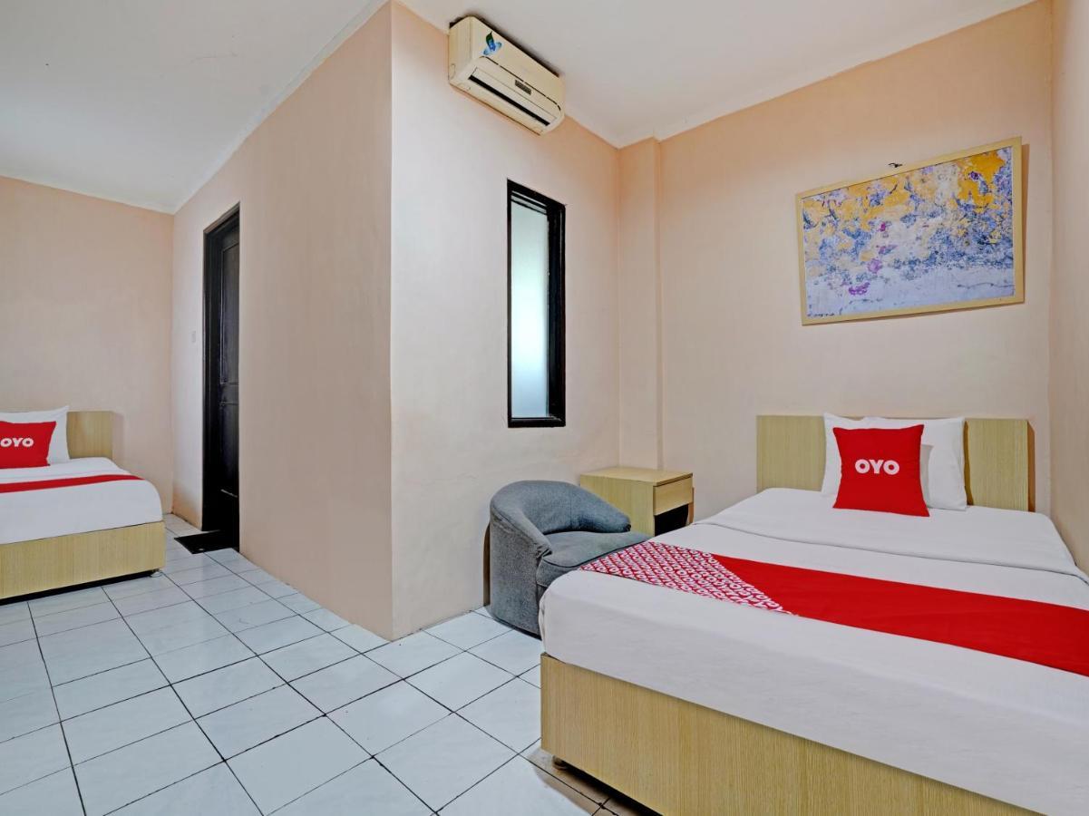 בנדונג Oyo 3953 Hotel Catellya II Cipaku מראה חיצוני תמונה