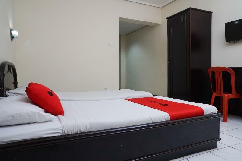 בנדונג Oyo 3953 Hotel Catellya II Cipaku מראה חיצוני תמונה
