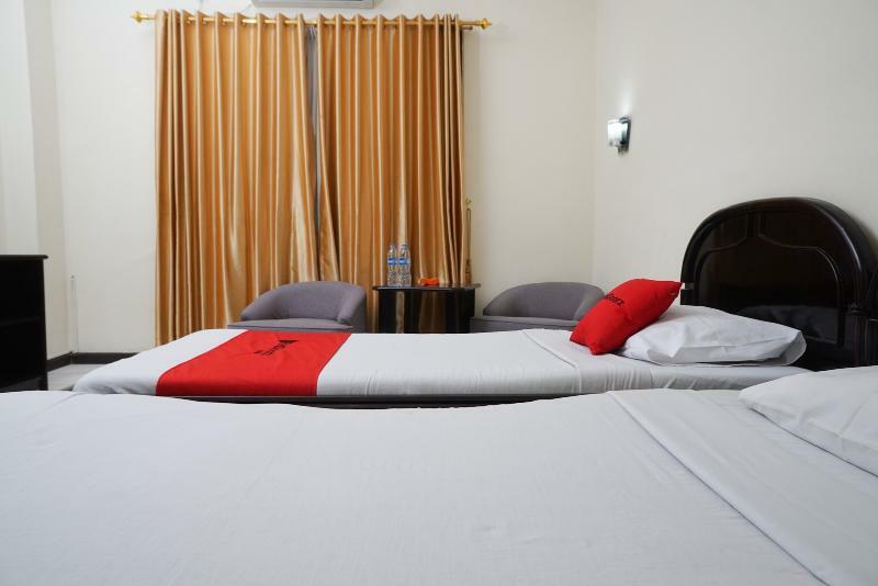 בנדונג Oyo 3953 Hotel Catellya II Cipaku מראה חיצוני תמונה