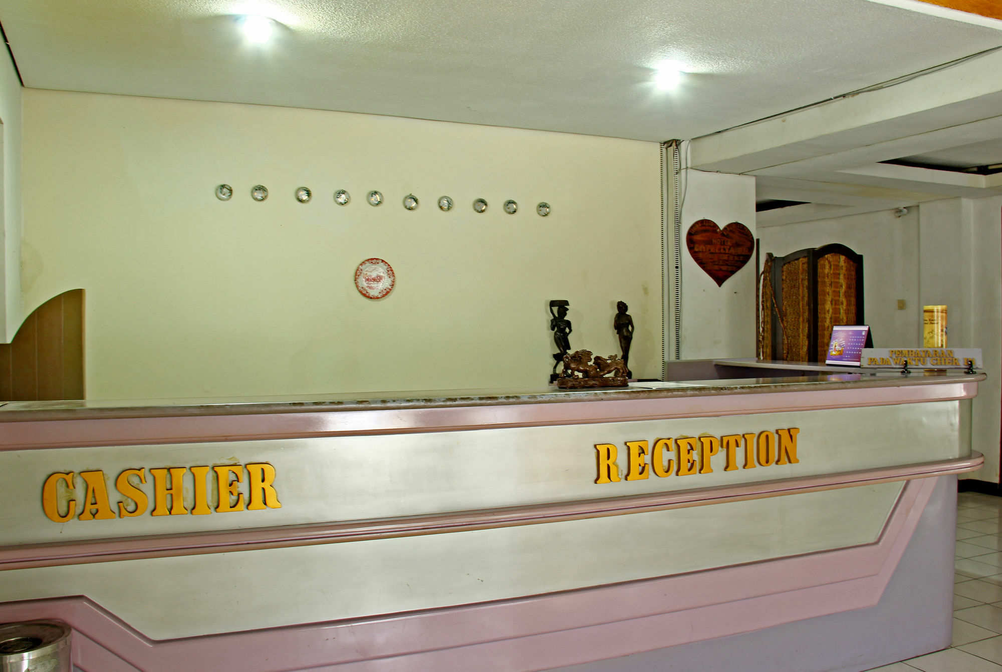 בנדונג Oyo 3953 Hotel Catellya II Cipaku מראה חיצוני תמונה